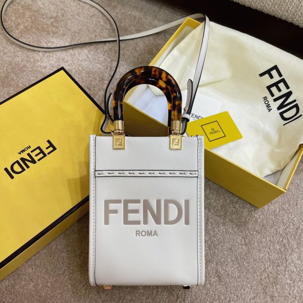 Fausse Fendi Mini Sunshine Shopper Sac en cuir blanc – Image 7