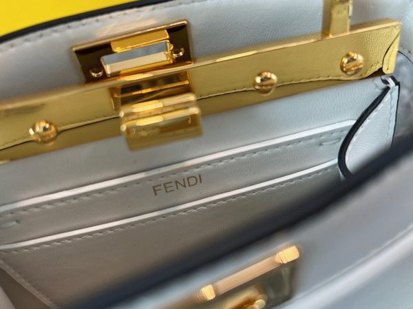 Fausse Fendi Peekaboo ISeeU Petit Sac en cuir nappa blanc – Image 10