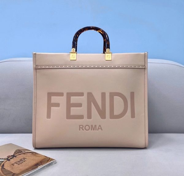 Contrefaçon Fendi Sunshine Moyen Sac Cabas en cuir de veau beige – Image 6