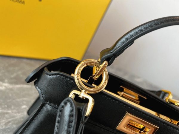 Fausse Fendi Peekaboo ISeeU Petit Sac en cuir nappa noir – Image 7